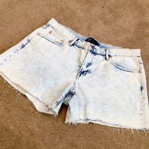 Gap acid washed shorts